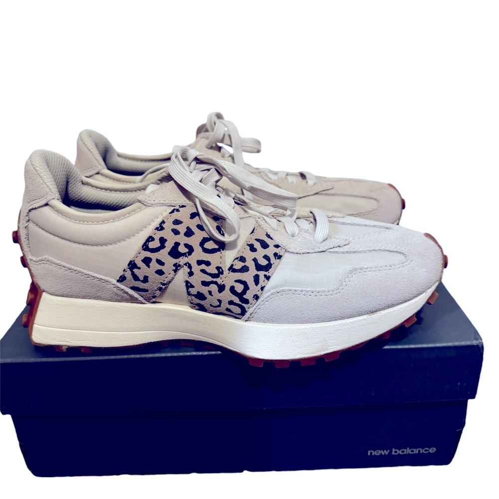New Balance 327 Cheetah Print Sneakers, Size 8 NIB **HARD TO FIND**